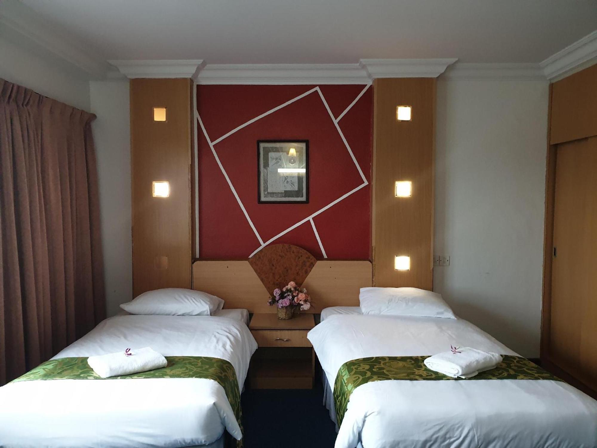 Fair Park Hotel Ипох Екстериор снимка